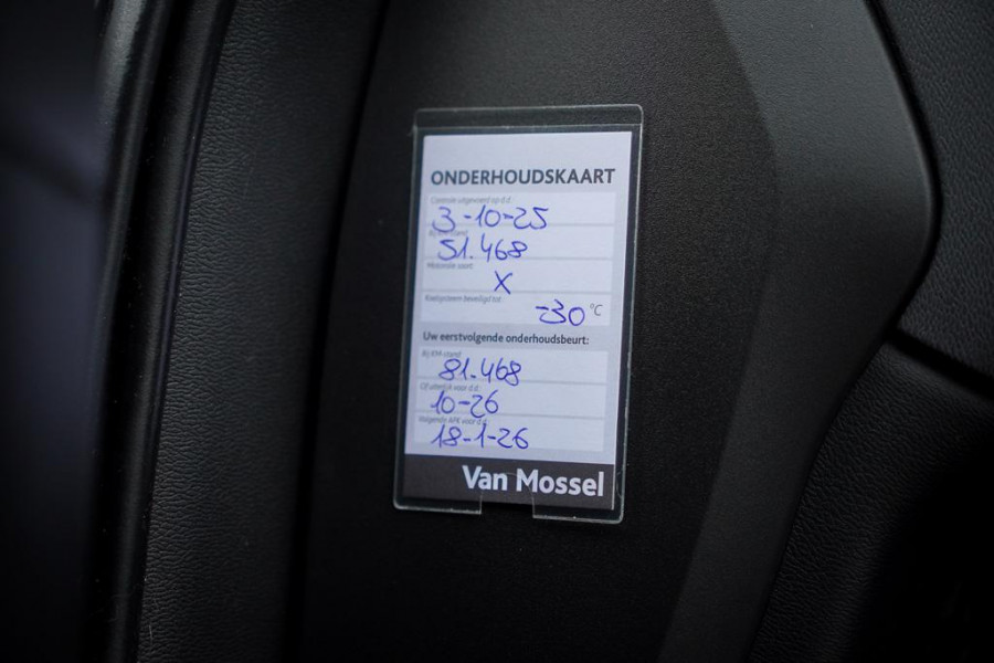 Volvo XC40 Recharge P8 AWD R-Design / Pano / Trekhaak / 20'' / Warmtepomp / Harman Kardon