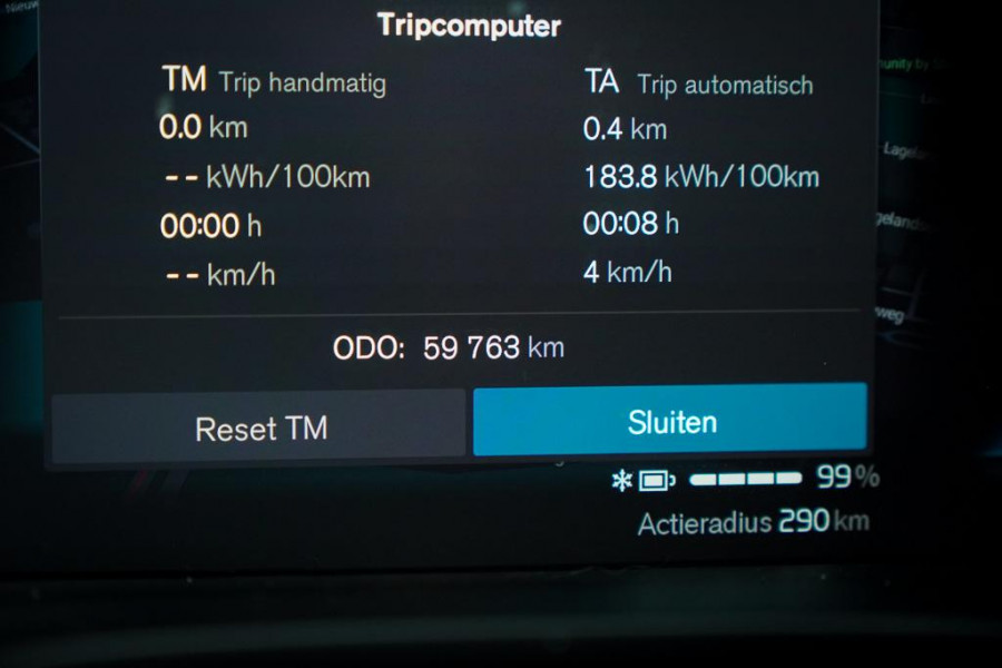 Volvo XC40 Recharge P8 AWD R-Design / Pano / Trekhaak / 20'' / Warmtepomp / Harman Kardon