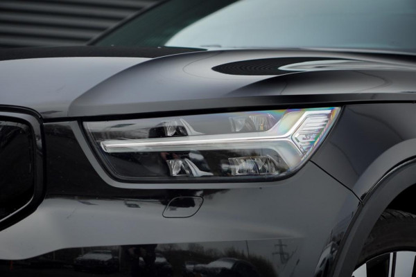 Volvo XC40 Recharge P8 AWD R-Design / Pano / Trekhaak / 20'' / Warmtepomp / Harman Kardon