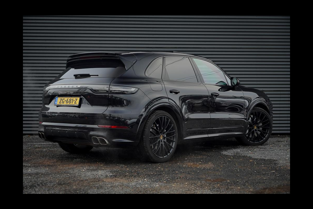 Porsche Cayenne 4.0 Turbo / PSCB / Pano / Burmester / Stoelklima / Trekhaak Elek