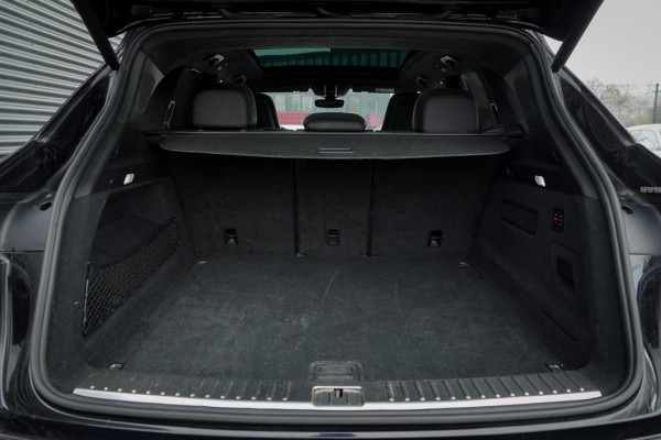 Porsche Cayenne 4.0 Turbo / PSCB / Pano / Burmester / Stoelklima / Trekhaak Elek