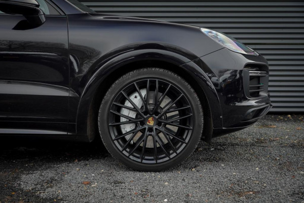 Porsche Cayenne 4.0 Turbo / PSCB / Pano / Burmester / Stoelklima / Trekhaak Elek