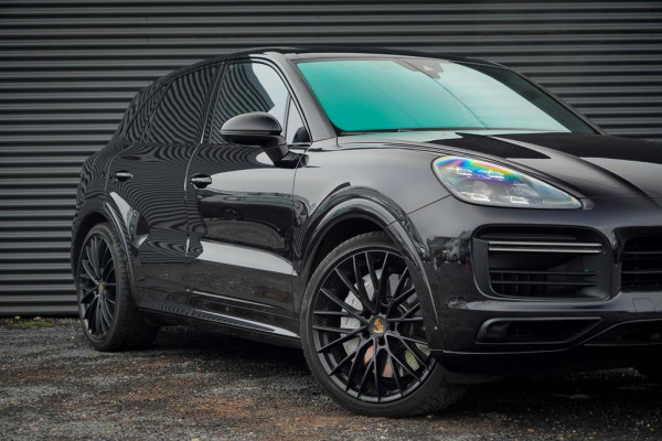 Porsche Cayenne 4.0 Turbo / PSCB / Pano / Burmester / Stoelklima / Trekhaak Elek