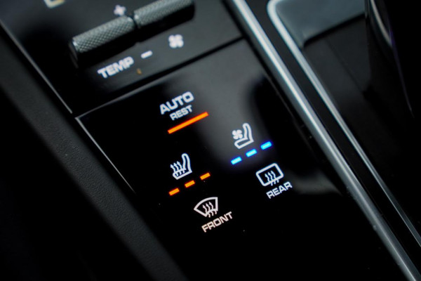 Porsche Cayenne 4.0 Turbo / PSCB / Pano / Burmester / Stoelklima / Trekhaak Elek