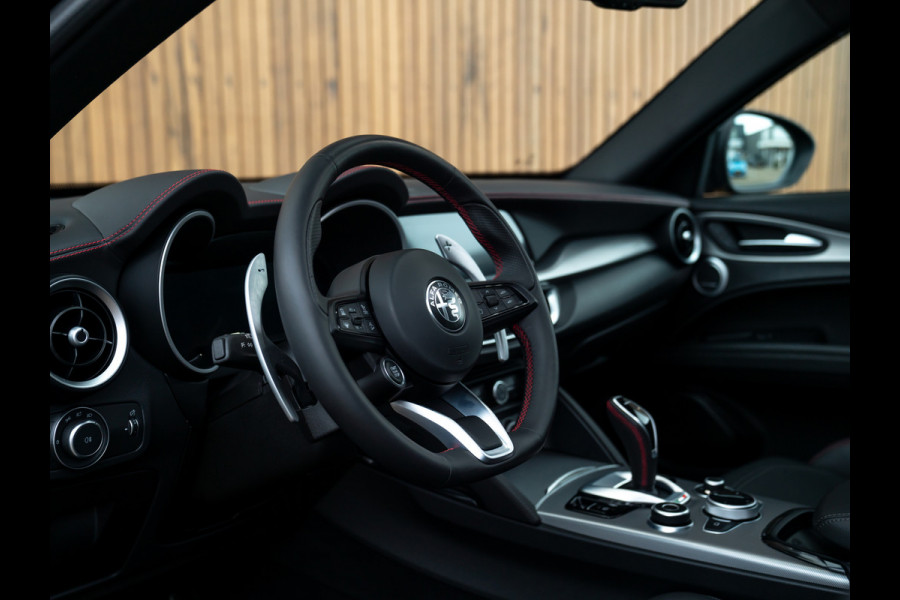 Alfa Romeo Stelvio 2.0T GME AWD Competizione 280pk | Pano-dak | 21 inch | Harman/Kardon | LED-Matrix