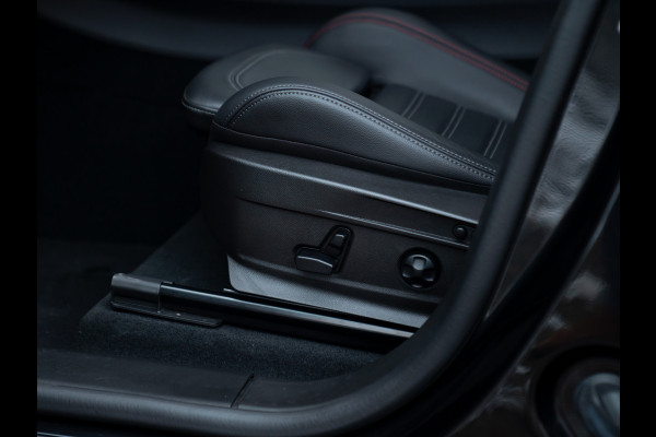 Alfa Romeo Stelvio 2.0T GME AWD Competizione 280pk | Pano-dak | 21 inch | Harman/Kardon | LED-Matrix