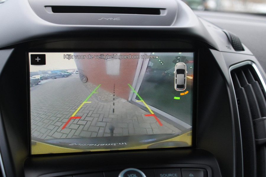 Ford C-MAX 1.0 Titanium 125pk | Stoelverwarming | Trekhaak | Camera | Xenon