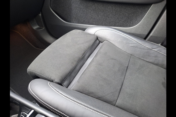 Volvo XC40 Recharge P8 AWD R-Design | SOH: nnb | Alcantara | Adaptive CC | Camera | Blindspot |