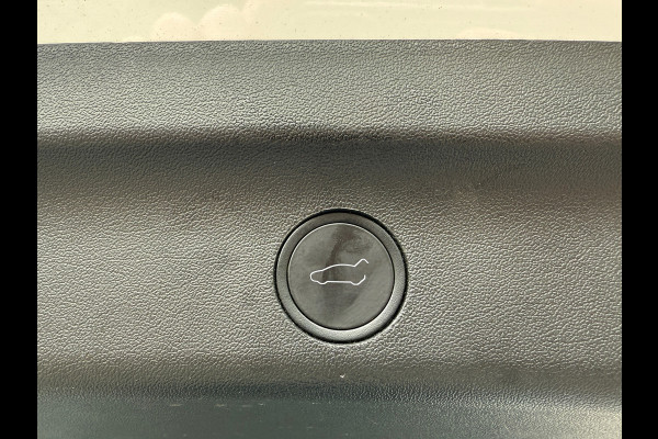 Tesla Model Y Long Range AWD 75 kWh 94% SOH FSD Dealer Onderhouden