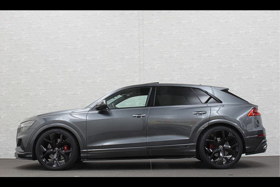 Audi Q8 SQ8 4.0 TFSI Quattro | RS-Stoelen | Panorama | Massage | Ventilatie | 23'' | B&O Sound | Trekhaak | Carbon | Luchtvering | Black-Optic | BTW-Auto | Memory | Leder | Matrix-LED | Carplay |