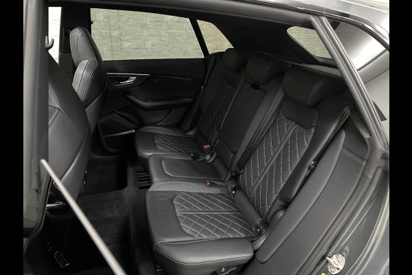 Audi Q8 SQ8 4.0 TFSI Quattro | RS-Stoelen | Panorama | Massage | Ventilatie | 23'' | B&O Sound | Trekhaak | Carbon | Luchtvering | Black-Optic | BTW-Auto | Memory | Leder | Matrix-LED | Carplay |