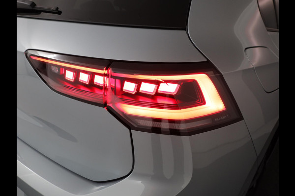 Volkswagen Golf 1.5 eHybrid GTE 272 pk Automaat (DSG) | Verlengde garantie | Navigatie | Trekhaak (wegklapbaar) | Parkeersensoren | Achteruitrijcamera | Stoelverwarming |