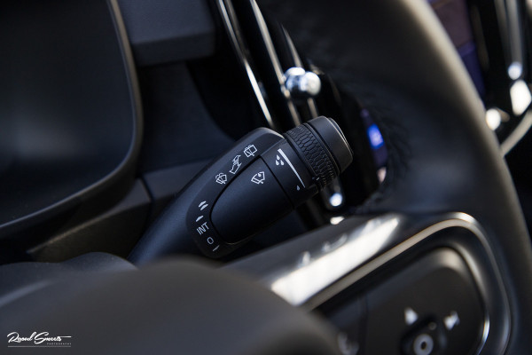 Volvo XC40 Recharge Plus | Adaptieve Cruise | Blis | Zwenkbare trekhaak | Actieve bochtverlichting |