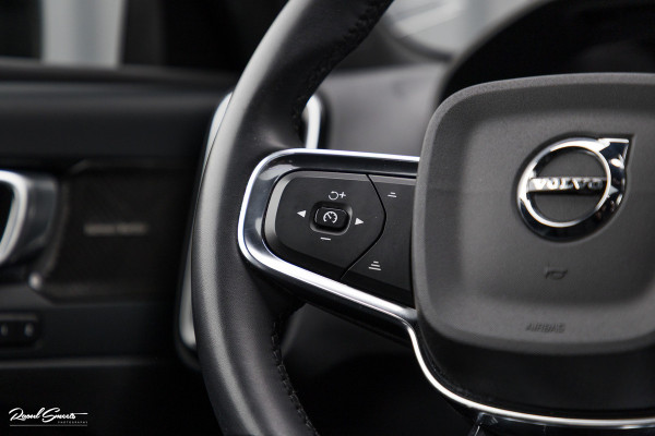 Volvo XC40 Recharge Ultimate 70 kWh | Adaptieve cruise | Panorama dak | Matrix led | Harman Kardon |