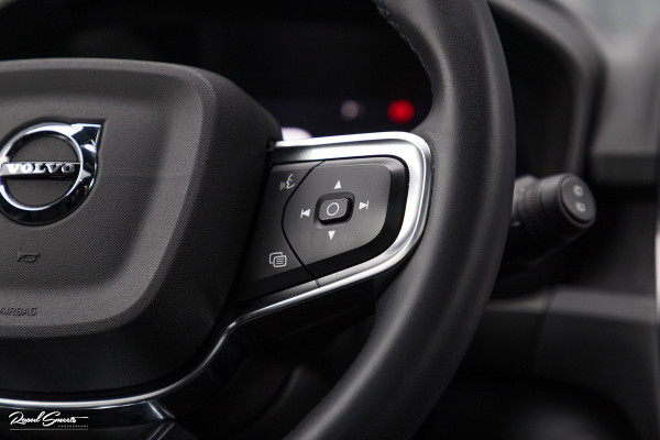 Volvo XC40 Recharge Ultimate 70 kWh | Adaptieve cruise | Panorama dak | Matrix led | Harman Kardon |