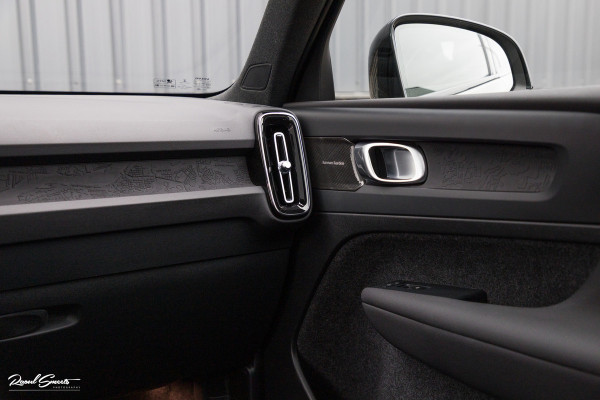 Volvo XC40 Recharge Ultimate 70 kWh | Adaptieve cruise | Panorama dak | Matrix led | Harman Kardon |