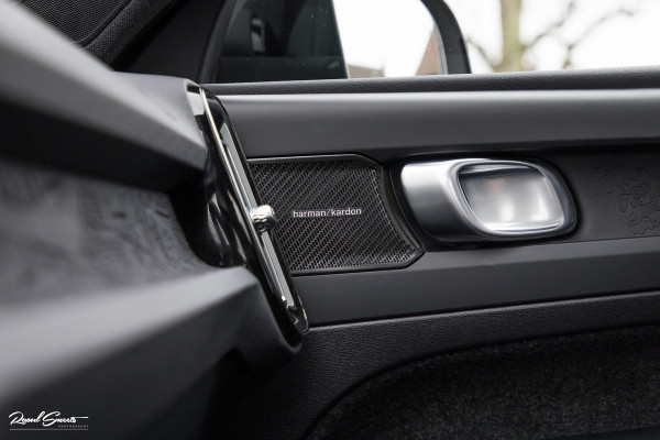 Volvo XC40 Recharge Ultimate 70 kWh | Adaptieve cruise | Panorama dak | Matrix led | Harman Kardon |