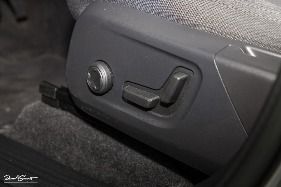 Volvo XC40 Recharge Ultimate 70 kWh | Adaptieve cruise | Panorama dak | Matrix led | Harman Kardon |