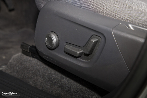 Volvo XC40 Recharge Ultimate 70 kWh | Adaptieve cruise | Panorama dak | Matrix led | Harman Kardon |