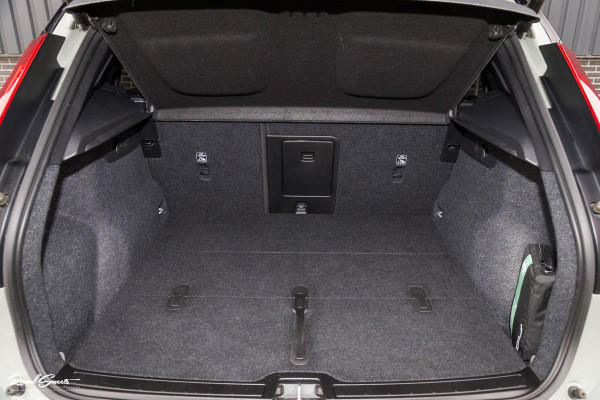 Volvo XC40 Recharge Ultimate 70 kWh | Adaptieve cruise | Panorama dak | Matrix led | Harman Kardon |