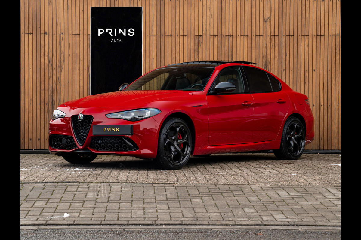 Alfa Romeo Giulia 2.0T GME AWD Competizione 280pk | Pano-dak | Harman/Kardon | CarPlay | Lederen dash.