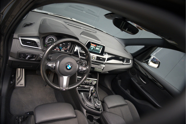 BMW 2 Serie Gran Tourer 218i 7p. High Executive M Sport | Panoramadak | Stoelverwarming | Trekhaak | Adaptive LED | HIFI | Apple Carplay | Cruise Control | Climate Control | Keyless |