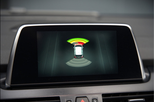 BMW 2 Serie Gran Tourer 218i 7p. High Executive M Sport | Panoramadak | Stoelverwarming | Trekhaak | Adaptive LED | HIFI | Apple Carplay | Cruise Control | Climate Control | Keyless |