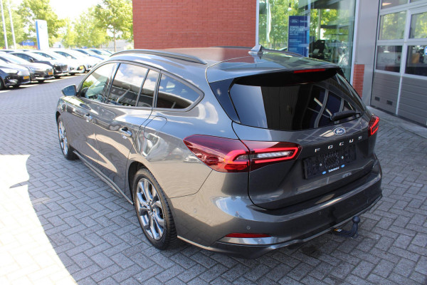 Ford FOCUS Wagon 1.5 EcoBlue ST Line X Automaat | Adaptive cruise control | Winter Pack | Trekhaak | Elektrische achterklep | BTW verrekenbaar | All season banden