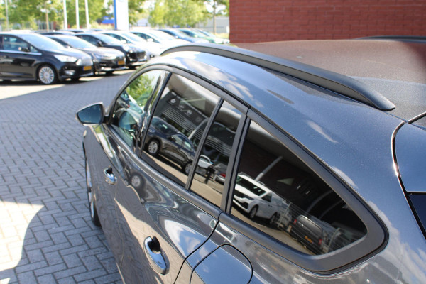 Ford FOCUS Wagon 1.5 EcoBlue ST Line X Automaat | Adaptive cruise control | Winter Pack | Trekhaak | Elektrische achterklep | BTW verrekenbaar | All season banden