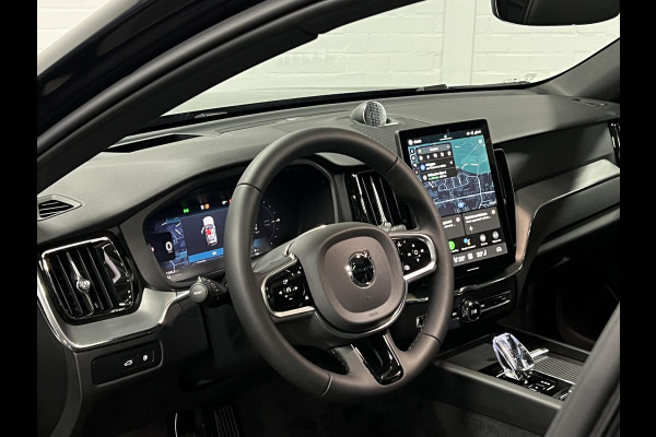 Volvo XC60 2.0 T8 Plug-in hybrid AWD Black Edition Luchtvering | Massage | Bowers & Wilkins | Adapt. Cruise | Open dak | Head-up | 360 camera | Stoelventilatie /-verwarming