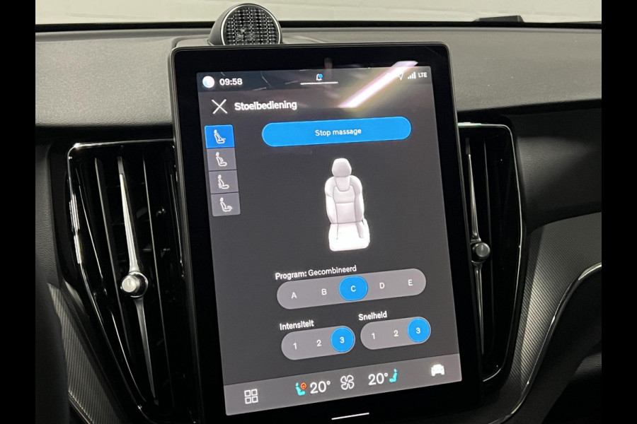 Volvo XC60 2.0 T8 Plug-in hybrid AWD Black Edition Luchtvering | Massage | Bowers & Wilkins | Adapt. Cruise | Open dak | Head-up | 360 camera | Stoelventilatie /-verwarming
