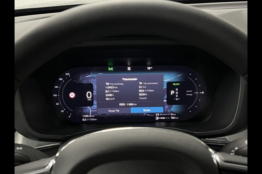 Volvo XC60 2.0 T8 Plug-in hybrid AWD Black Edition Luchtvering | Massage | Bowers & Wilkins | Adapt. Cruise | Open dak | Head-up | 360 camera | Stoelventilatie /-verwarming