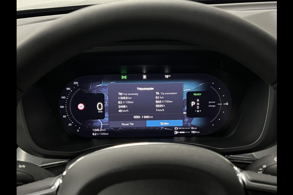 Volvo XC60 2.0 T8 Plug-in hybrid AWD Black Edition Luchtvering | Massage | Bowers & Wilkins | Adapt. Cruise | Open dak | Head-up | 360 camera | Stoelventilatie /-verwarming