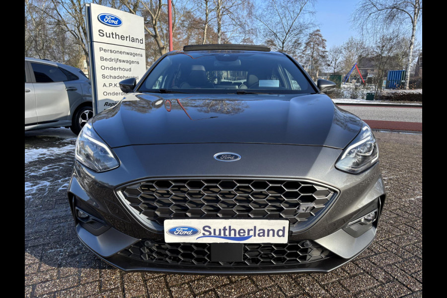 Ford Focus 2.3 EcoBoost ST-3 280pk  | Panoramadak | Winter Pack | Adaptive LED | Adaptive cruise control | Achteruitrijcamera | Bang&Olufsen | Head up Display