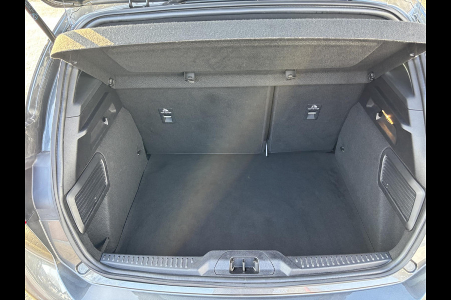 Ford Focus 2.3 EcoBoost ST-3 280pk  | Panoramadak | Winter Pack | Adaptive LED | Adaptive cruise control | Achteruitrijcamera | Bang&Olufsen | Head up Display