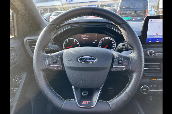Ford Focus 2.3 EcoBoost ST-3 280pk  | Panoramadak | Winter Pack | Adaptive LED | Adaptive cruise control | Achteruitrijcamera | Bang&Olufsen | Head up Display