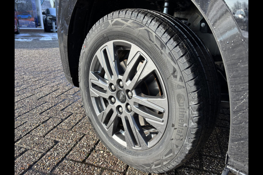 Ford Transit Custom 340 2.5 PHEV L2H1 Limited SCI | 233pk | Kombi | Incl. BTW/BPM | Dubbele zijschuifdeur | Privacy Glass | Inklapbare trekhaak | 17 inch lichtmetalen velgen | Driver Assistance Pack Premium | Verwarmbaar stuurwiel