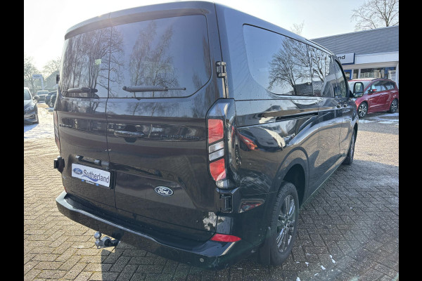 Ford Transit Custom 340 2.5 PHEV L2H1 Limited SCI | 233pk | Kombi | Incl. BTW/BPM | Dubbele zijschuifdeur | Privacy Glass | Inklapbare trekhaak | 17 inch lichtmetalen velgen | Driver Assistance Pack Premium | Verwarmbaar stuurwiel