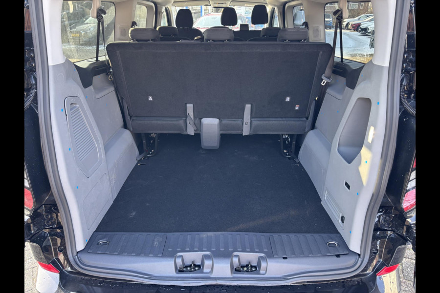 Ford Transit Custom 340 2.5 PHEV L2H1 Limited SCI | 233pk | Kombi | Incl. BTW/BPM | Dubbele zijschuifdeur | Privacy Glass | Inklapbare trekhaak | 17 inch lichtmetalen velgen | Driver Assistance Pack Premium | Verwarmbaar stuurwiel