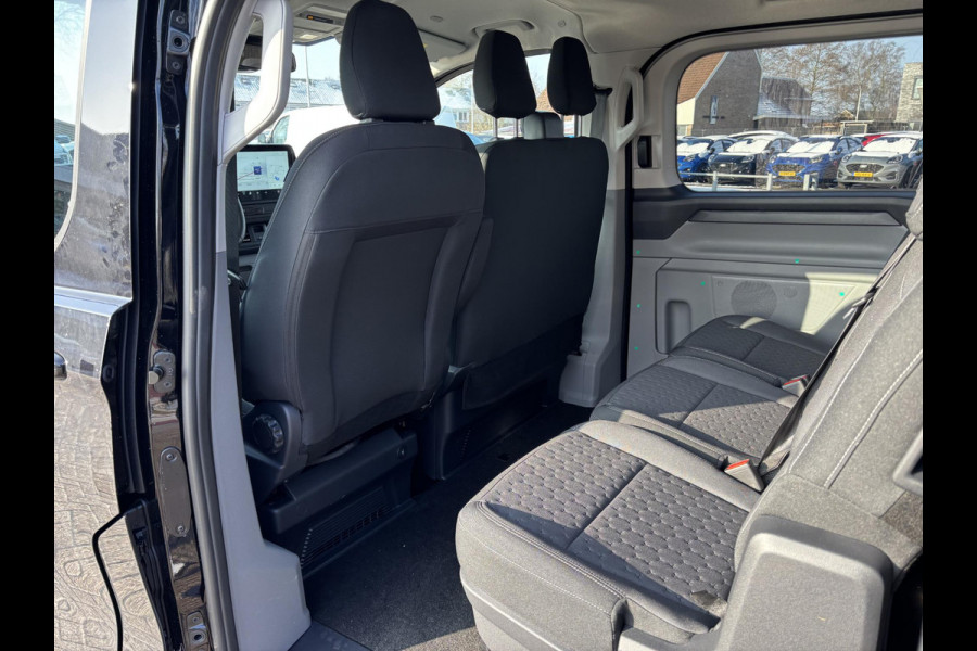 Ford Transit Custom 340 2.5 PHEV L2H1 Limited SCI | 233pk | Kombi | Incl. BTW/BPM | Dubbele zijschuifdeur | Privacy Glass | Inklapbare trekhaak | 17 inch lichtmetalen velgen | Driver Assistance Pack Premium | Verwarmbaar stuurwiel