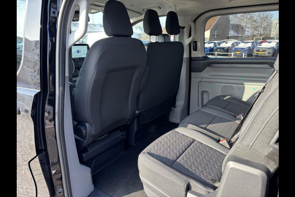 Ford Transit Custom 340 2.5 PHEV L2H1 Limited SCI | 233pk | Kombi | Incl. BTW/BPM | Dubbele zijschuifdeur | Privacy Glass | Inklapbare trekhaak | 17 inch lichtmetalen velgen | Driver Assistance Pack Premium | Verwarmbaar stuurwiel