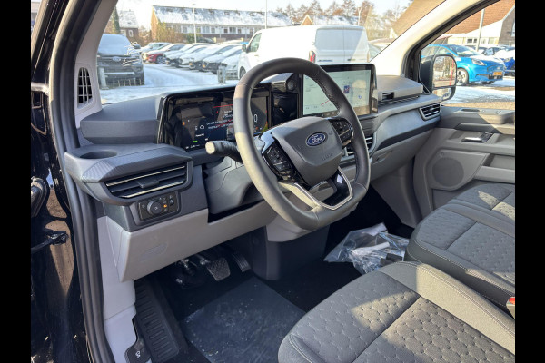 Ford Transit Custom 340 2.5 PHEV L2H1 Limited SCI | 233pk | Kombi | Incl. BTW/BPM | Dubbele zijschuifdeur | Privacy Glass | Inklapbare trekhaak | 17 inch lichtmetalen velgen | Driver Assistance Pack Premium | Verwarmbaar stuurwiel