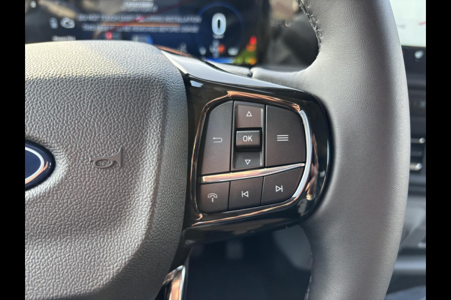 Ford Transit Custom 340 2.5 PHEV L2H1 Limited SCI | 233pk | Kombi | Incl. BTW/BPM | Dubbele zijschuifdeur | Privacy Glass | Inklapbare trekhaak | 17 inch lichtmetalen velgen | Driver Assistance Pack Premium | Verwarmbaar stuurwiel