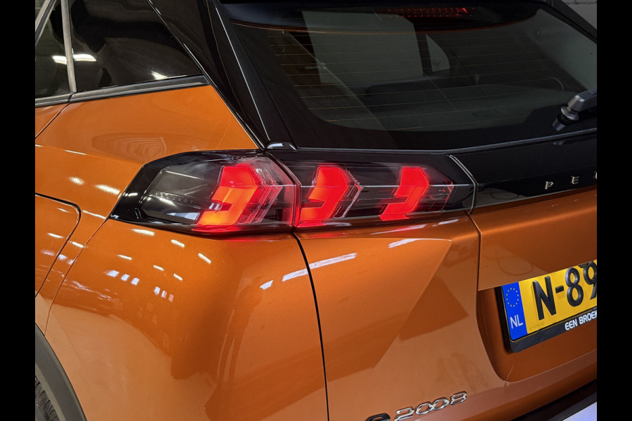 Peugeot e-2008 EV Blue Lease Active 50 kWh | Camera | Navi | LED