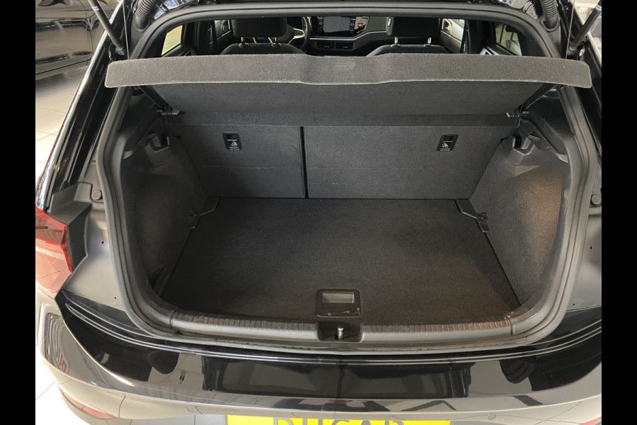 Volkswagen Polo 1.0 TSI R-Line Business DSG Panoramadak / Camera /Carplay / Navigatie / IQ Light