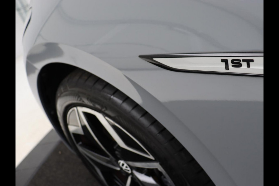 Volkswagen ID.3 First Plus 58 kWh | Trekhaak | Stoel & stuurverwarming | Camera | Adaptive cruise | Sfeerverlichting | Carplay | Matrix LED | Parkeerhulp | Climate control