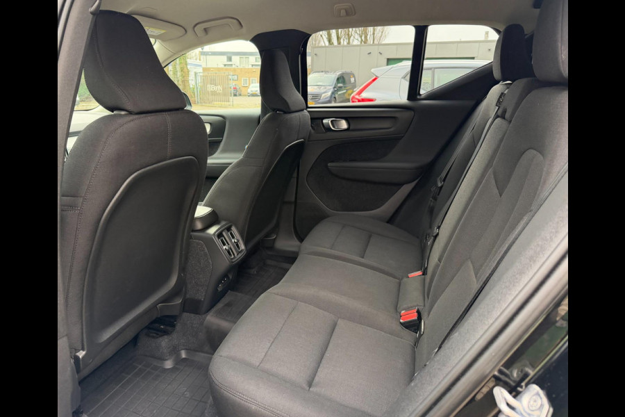 Volvo XC40 1.5 T3 Momentum Pro