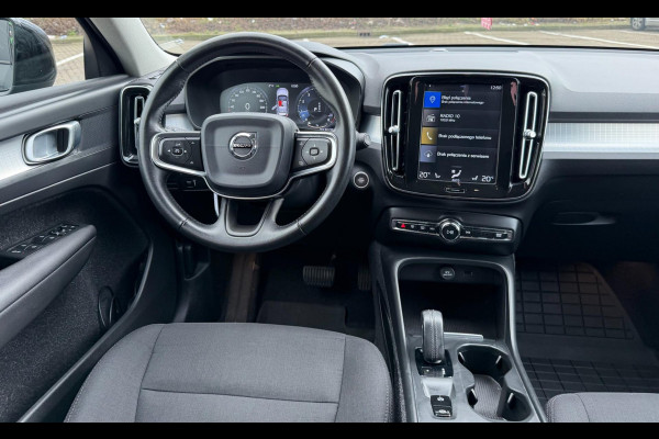 Volvo XC40 1.5 T3 Momentum Pro