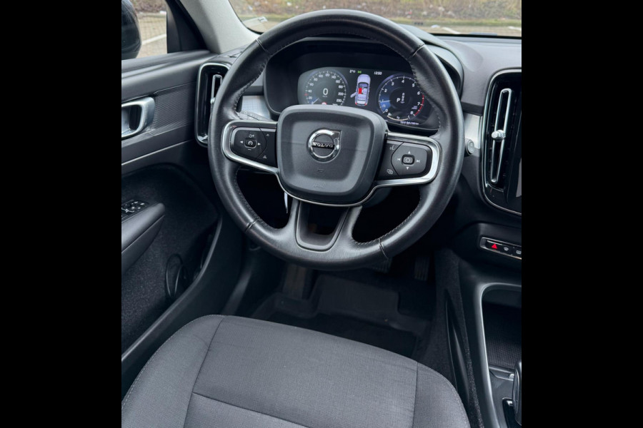 Volvo XC40 1.5 T3 Momentum Pro