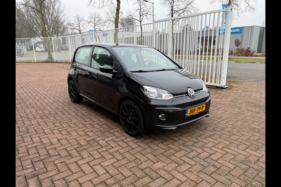 Volkswagen up! 1.0 BMT high up! | Cruise | PDC | 17" LMV